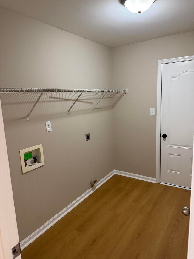 Building Photo - 3288 Sweet Clover Ln