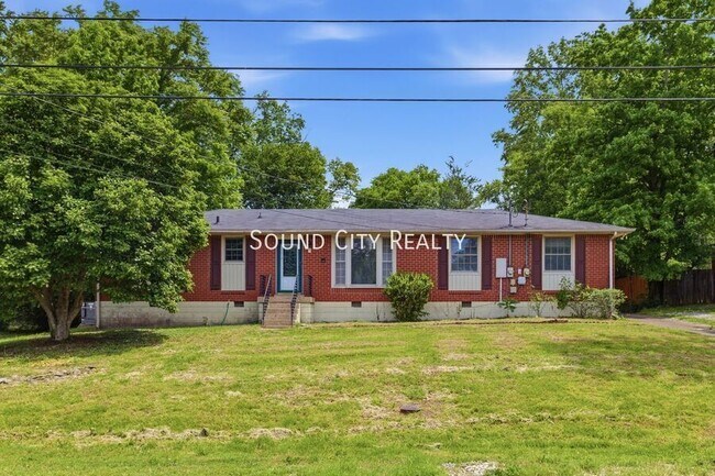 Building Photo - 7016 Bonnalake Dr