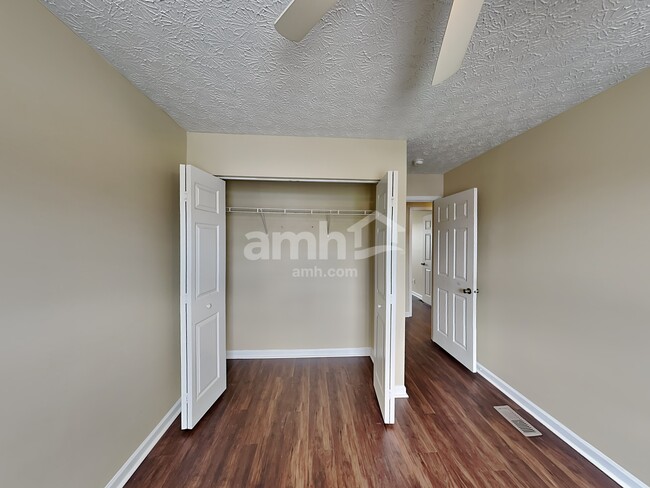 Building Photo - 8 Danielson Cir