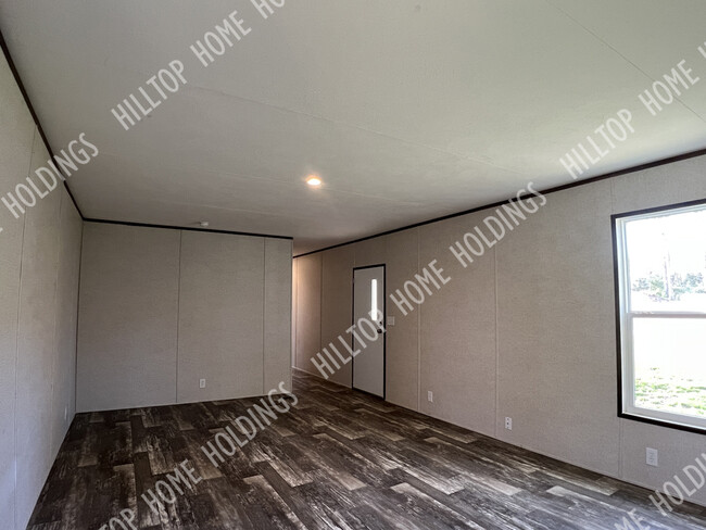 Building Photo - 51 Hilltop Rd
