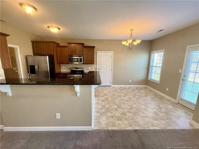 Building Photo - 1820 Shady Knoll Ln