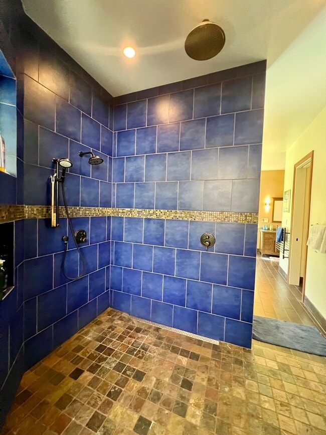 Building Photo - Oceanview Luxury Estate | Steps to the Beach | Private Pool & Spa