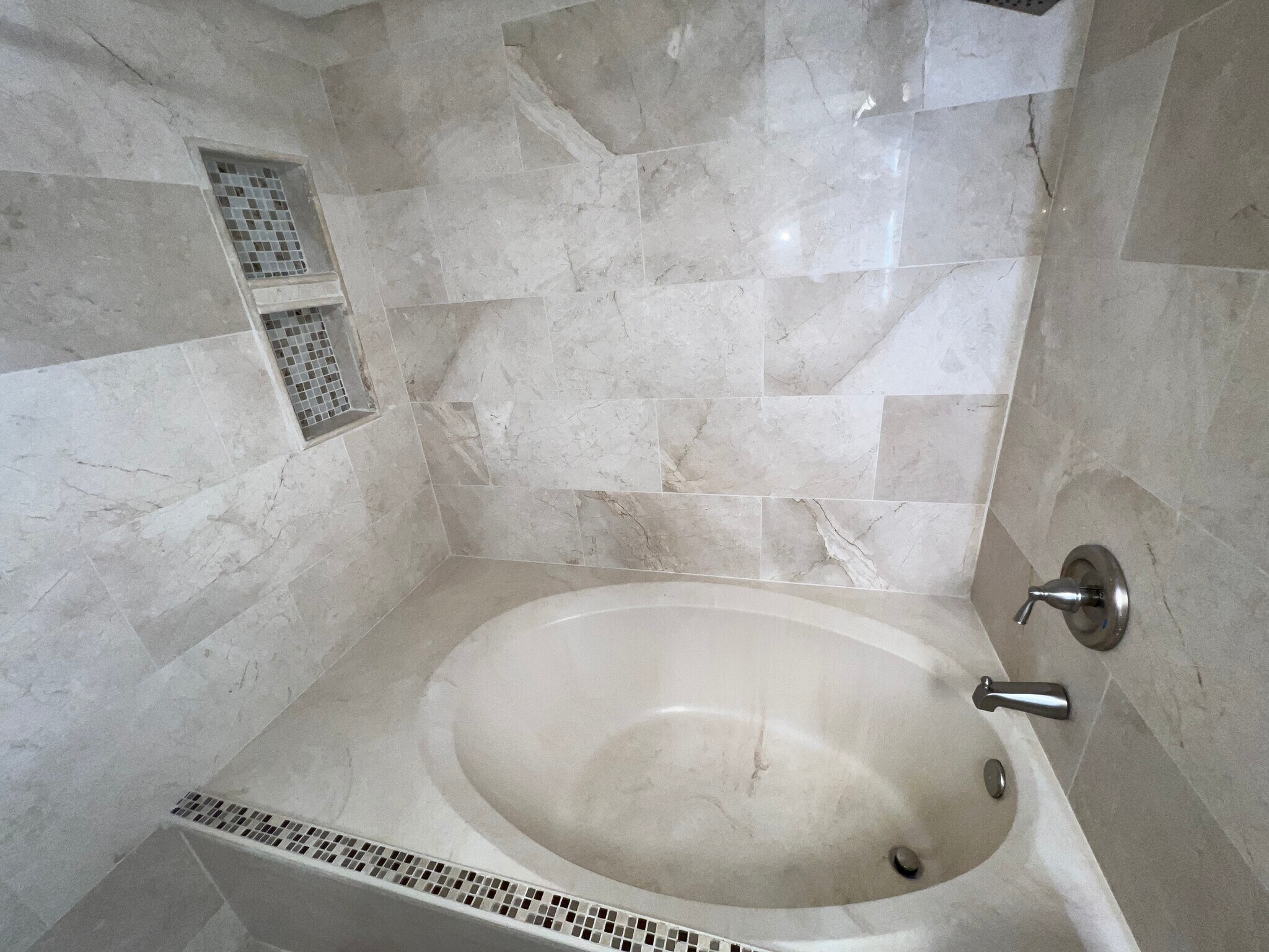 Master bath - 1551 1st St S