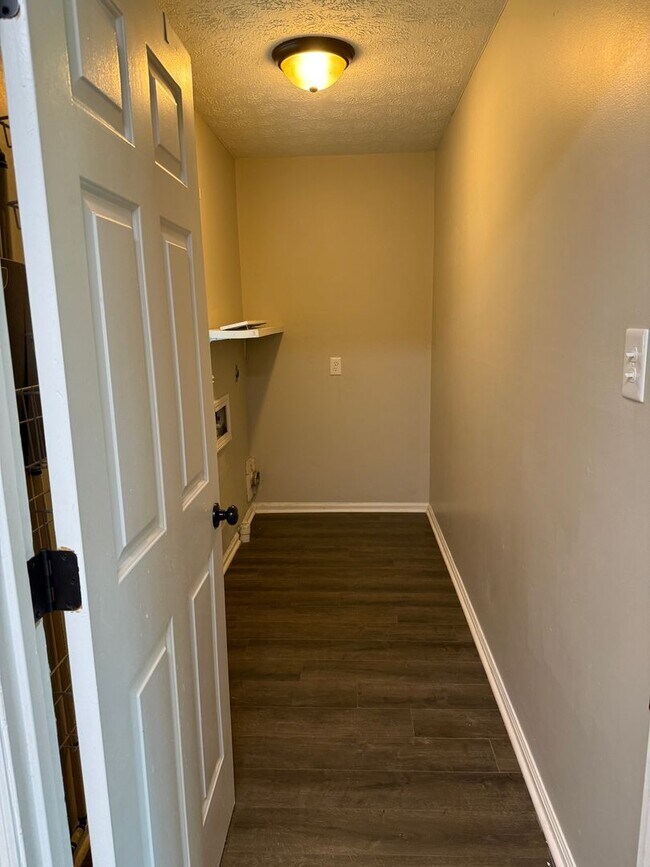 Building Photo - Tranquil 3 Bed 2 Bath Home in Raeford