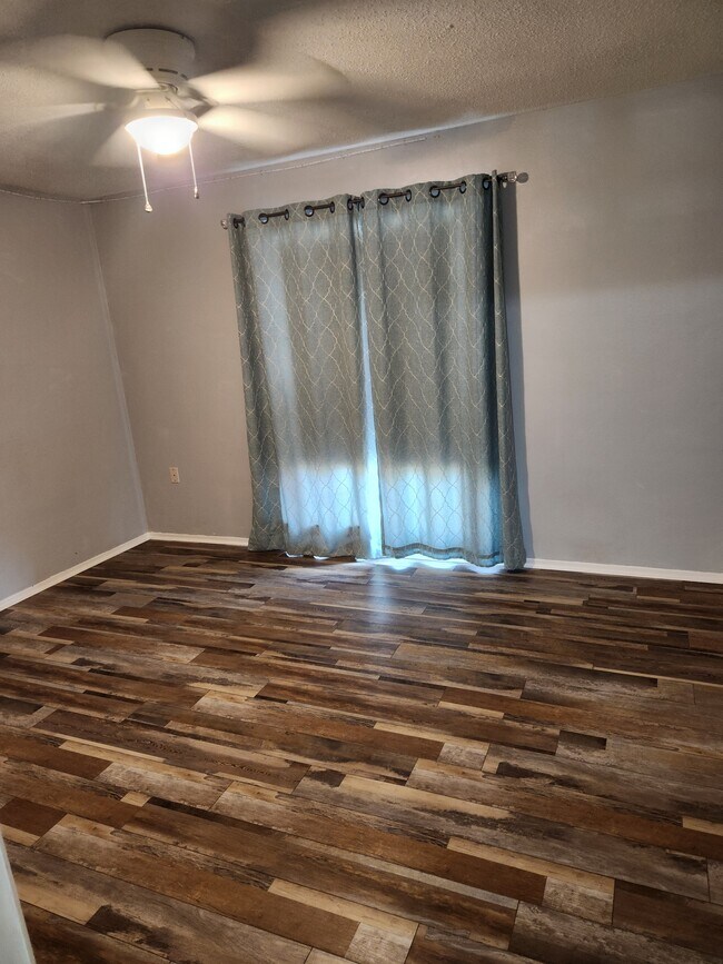 Building Photo - 9837 Marlinton Ln