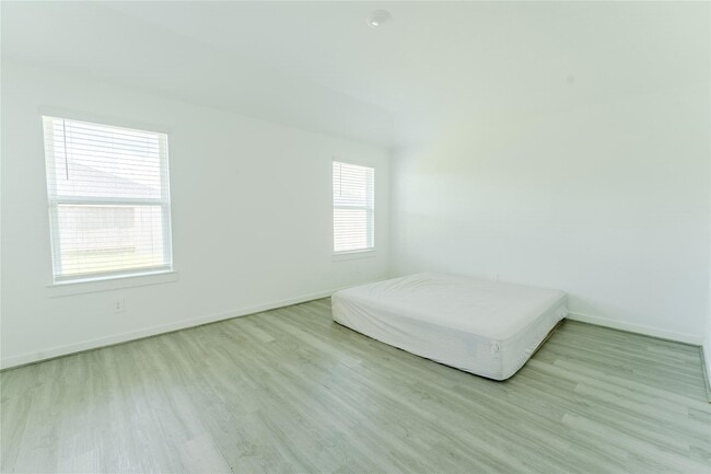 Building Photo - 31714 Brandon Ml Trl
