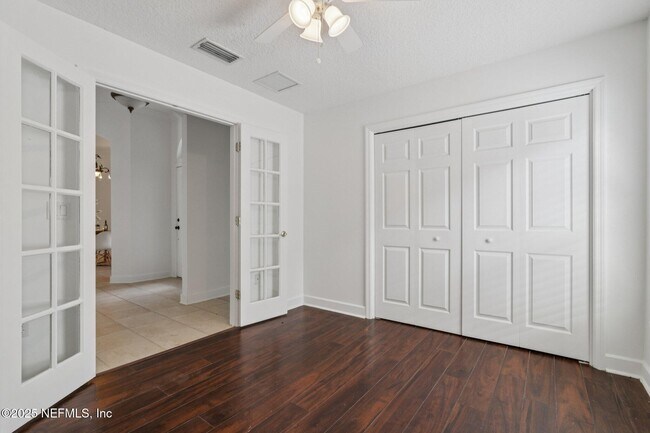 Building Photo - 10008 Sifton Ct