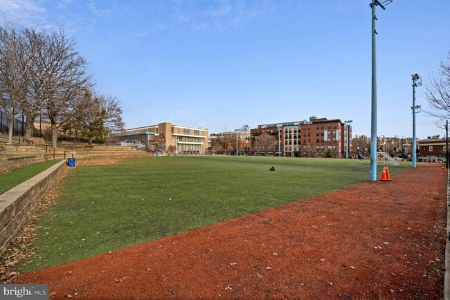 Building Photo - 1921 19th St NW