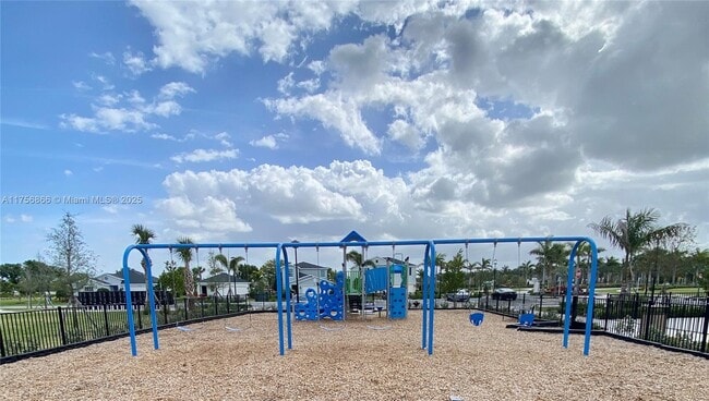 Building Photo - 5971 Pickering Dr
