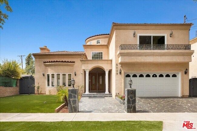 Building Photo - 5029 Lemona Ave