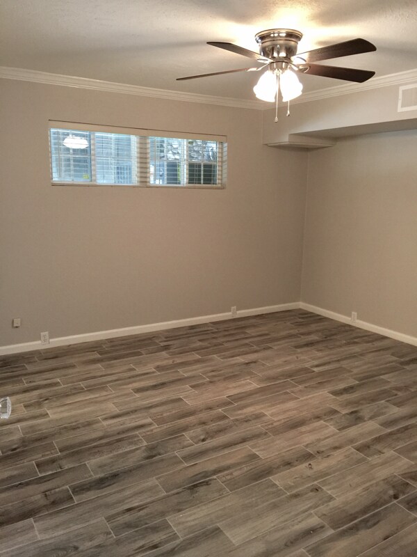 Building Photo - 3271 Sul Ross St