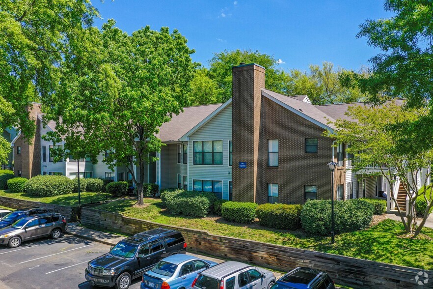 Building Photo - The Brook