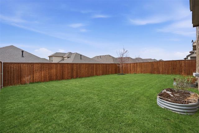 Building Photo - 1216 Rosebay Dr