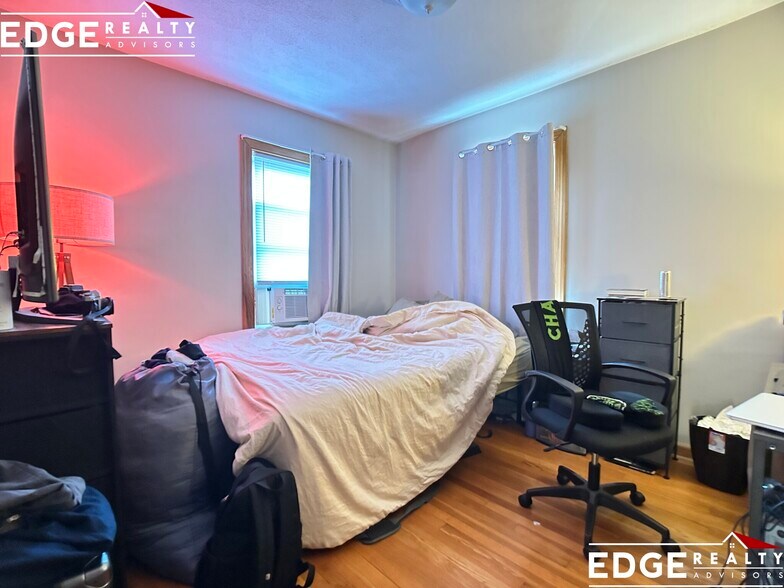 Building Photo - 25 Claymoss Rd