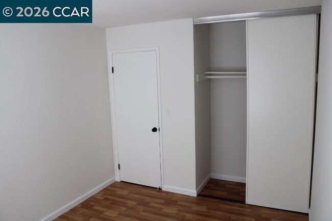 Building Photo - 2152 Blue Jay Cir