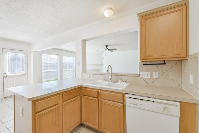 Building Photo - 2507 Liza Ct