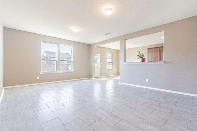 Building Photo - Energy-Efficient Two-Story Home in Northside ISD – Available for Lease!