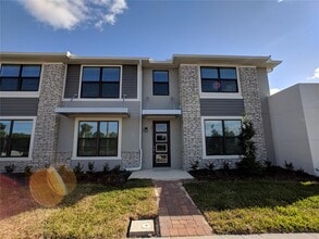 Building Photo - 2611 Amati Dr