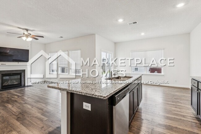 Building Photo - 1425 Willow Springs Dr