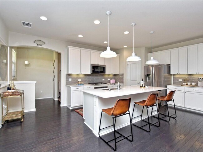 Building Photo - 177 Carlina Lp