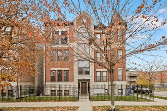 Building Photo - 4800 S St Lawrence Ave