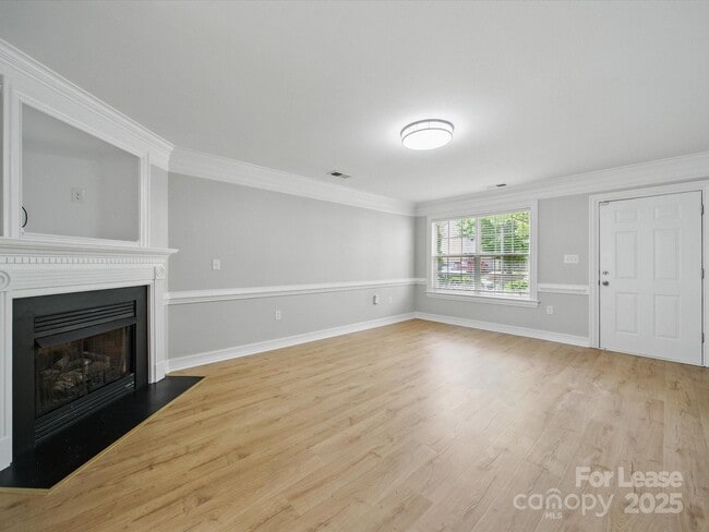 Building Photo - 5203 Grays Ridge Dr