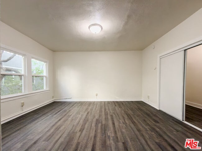 Building Photo - 504 S Rampart Blvd