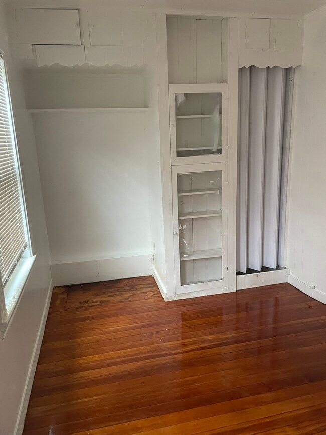 Building Photo - 21 Parsons St