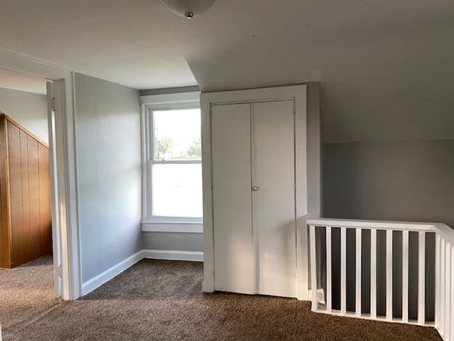 Building Photo - 2 Bedroom NE Canton Home for Rent