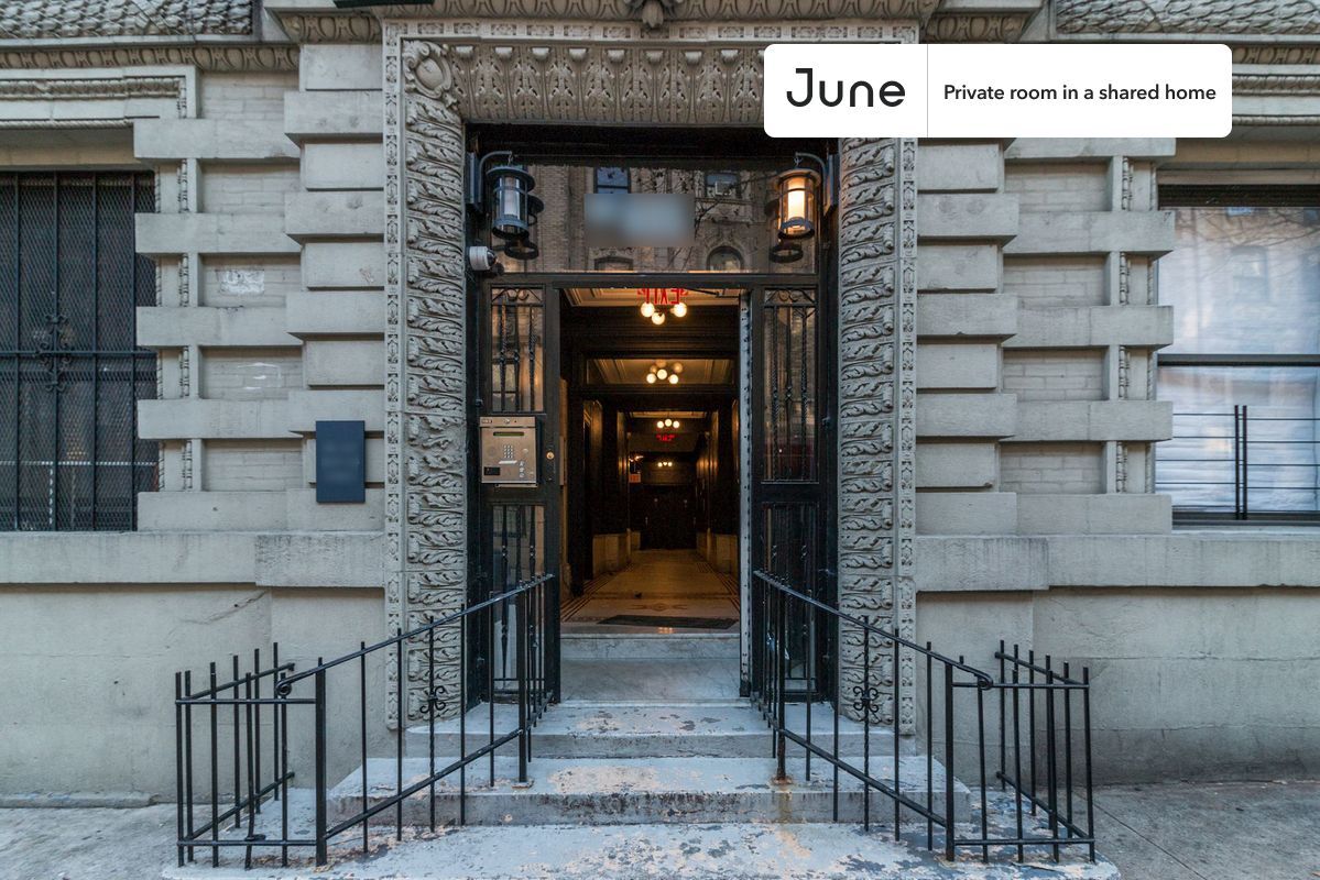 Building Photo - Room in Shared 4 bed/1 bath home