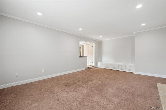 Building Photo - 7302 Parkway Ct