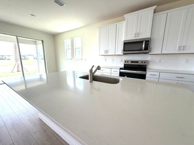 Building Photo - 322 Bracer Way