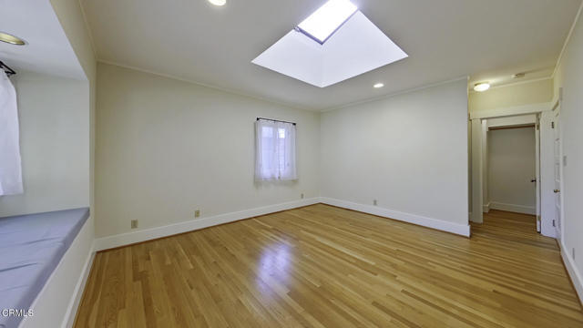 Building Photo - 1915 Las Lunas St