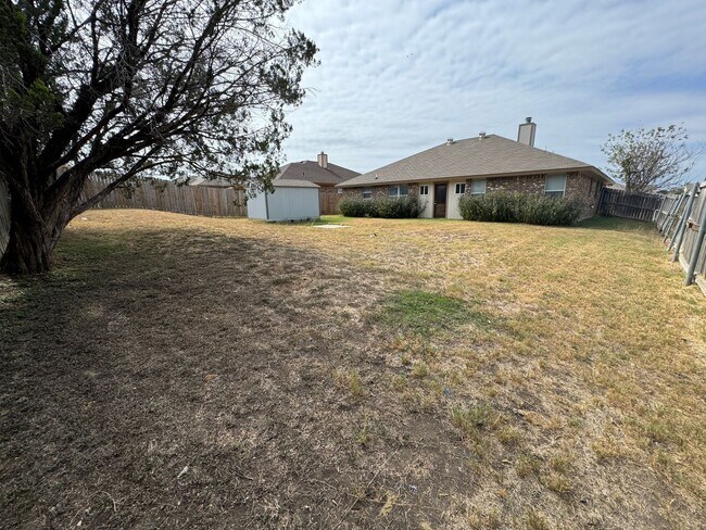 Building Photo - 3610 Fox Glove Ln