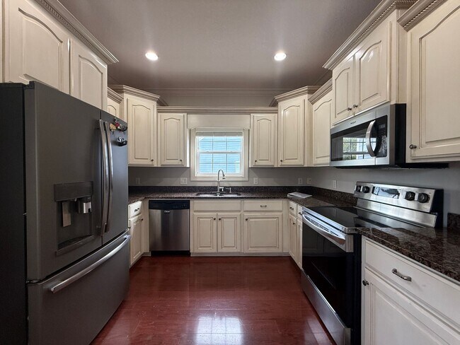 Building Photo - 131 Gallery Way