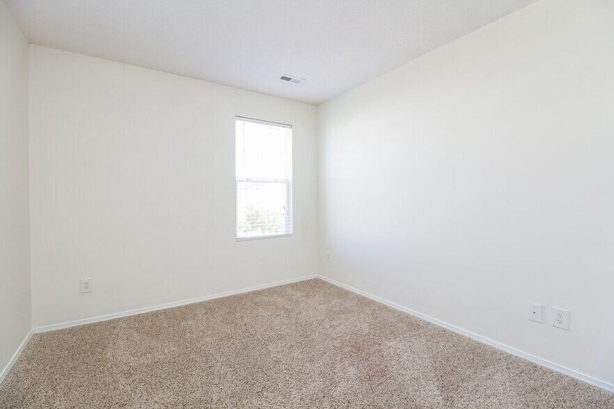 Building Photo - 912 Mailwood Dr