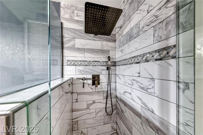 Building Photo - 861 E Hacienda Ave