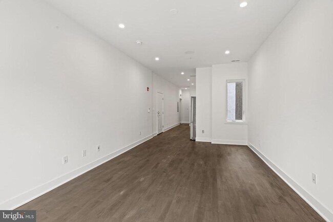 Building Photo - 1244 S 20th St