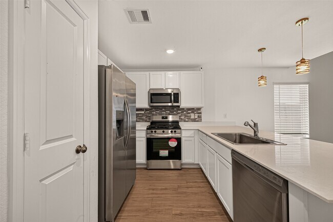 Building Photo - 3242 Spanish Oak Ln