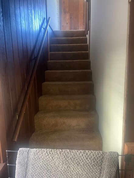 Building Photo - 315 Cypress Ave