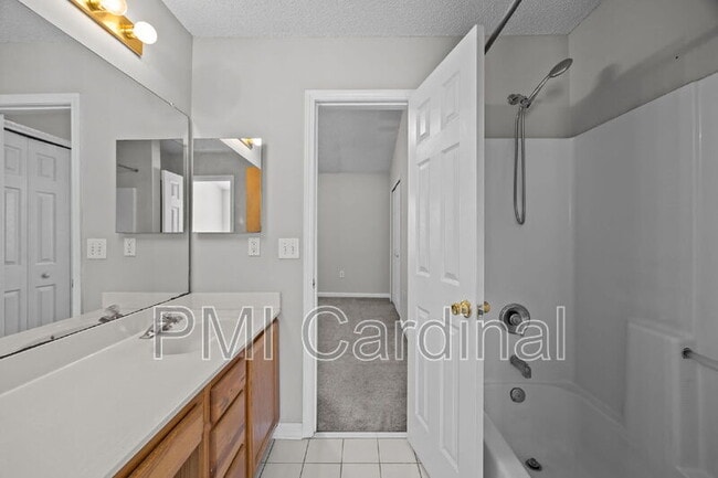 Building Photo - 12414 Bluestem Ln