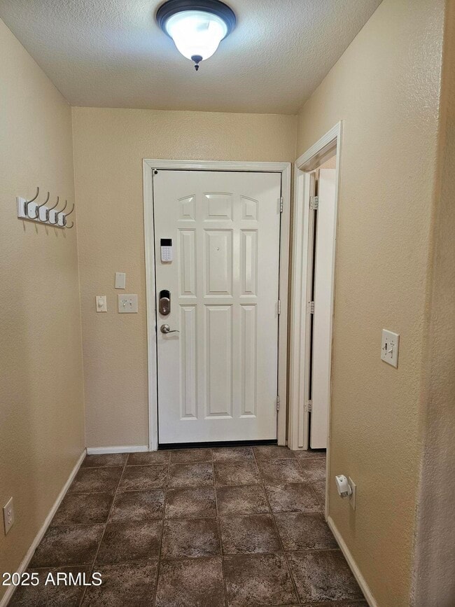 Building Photo - 42804 W Sunland Dr