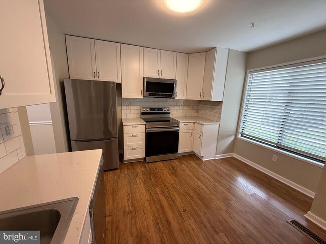 Building Photo - 12457 Andover Ct