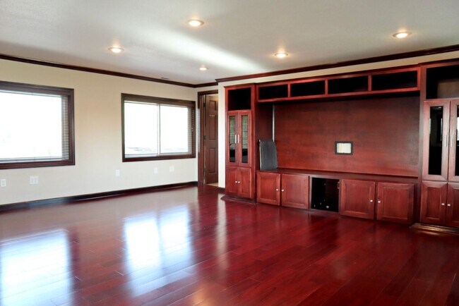 Building Photo - 35754 Mission Blvd