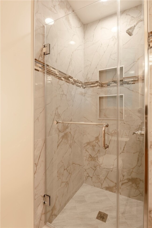 Building Photo - 5922 Encinita Ave