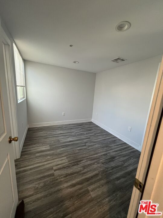 Building Photo - 1608 W 36th Pl