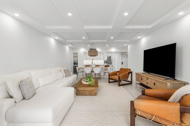 Building Photo - 4748 S Ocean Blvd