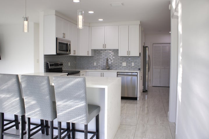 Building Photo - 517 NW 52nd St