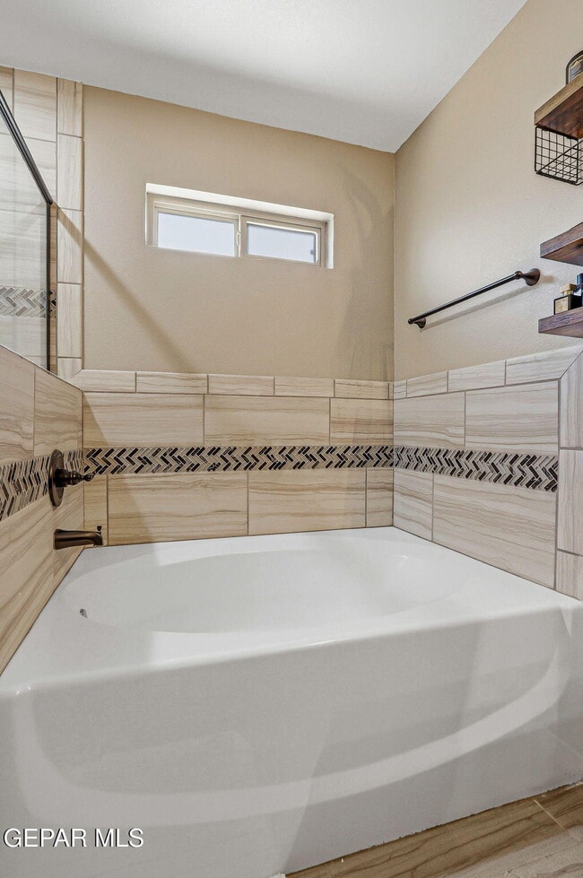 Building Photo - 14844 Tierra Tencha Ct