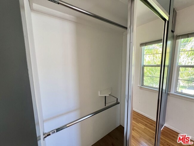 Building Photo - 2513 Euclid St